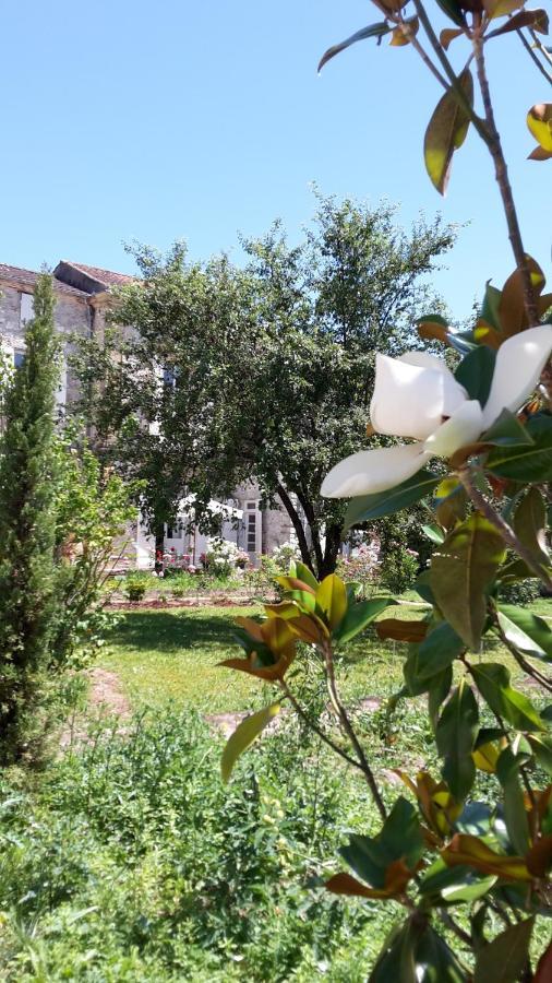 L'Ecrin Bed & Breakfast Villeneuve-sur-Lot Exterior photo